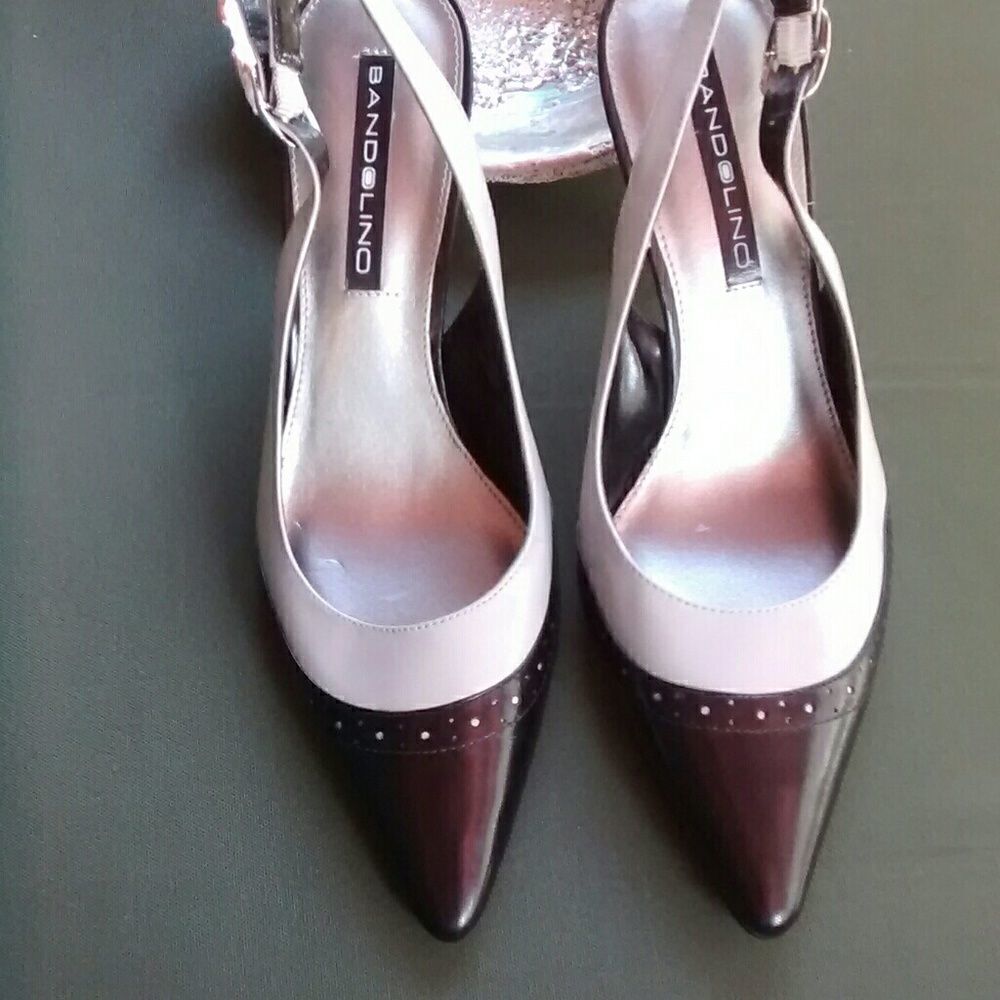 NWOT Bandolino Sling Back Heels